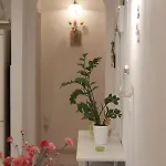 Sara *